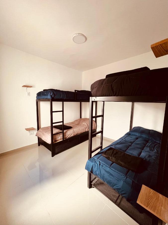 ניוקואן Black Star Art Hostel מראה חיצוני תמונה