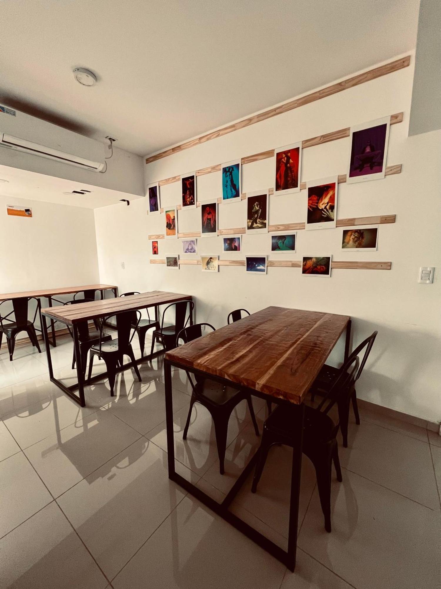 ניוקואן Black Star Art Hostel מראה חיצוני תמונה